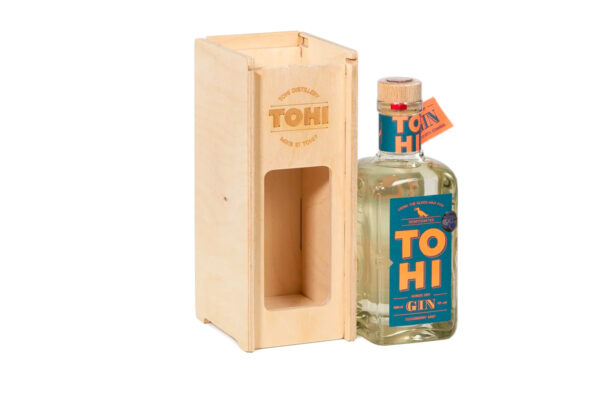 Tohi Cloudberry Mist Gin wooden giftset