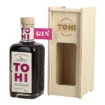 TohiAronaGin_wooden_giftbox
