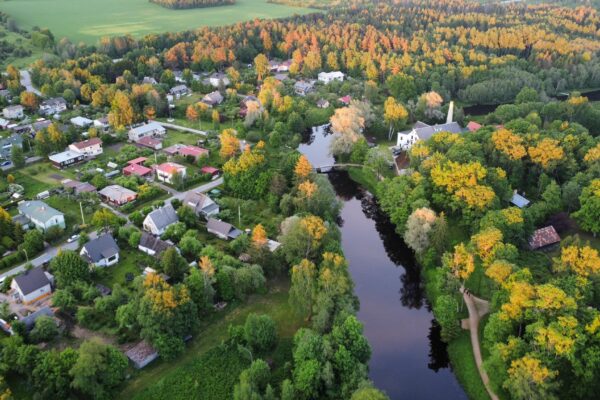 ööbi kohilas dzinnivabrikus - külaliskorterid